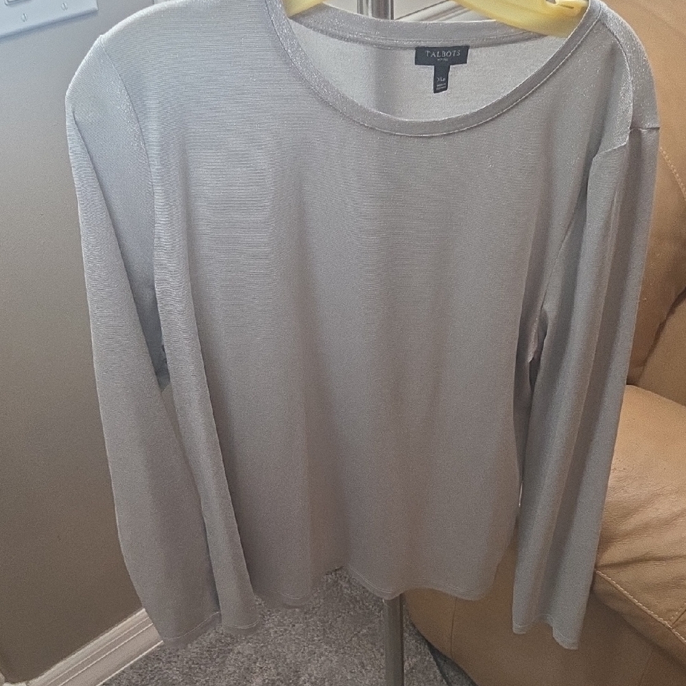 Talbots Women's Light Gray Crew Neck Sweater